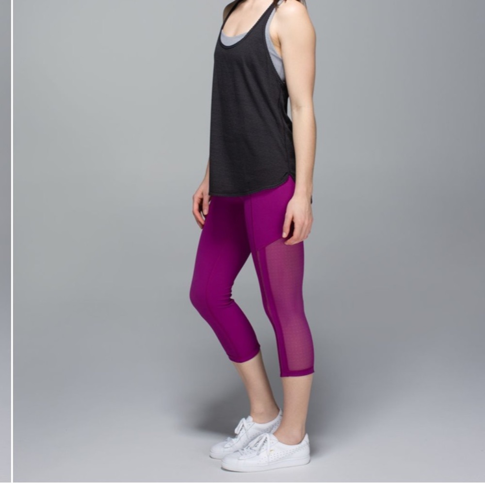 Lululemon Hot to Street mesh panel crop legging